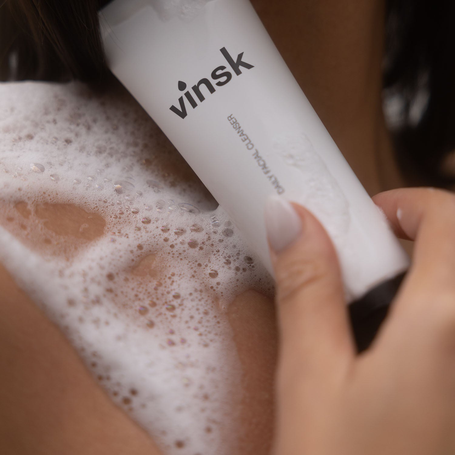 Tägliches Gesichtsreinigungsgel